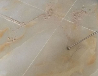 涞水瓷砖空鼓维修公司分享粘合剂选择不当在瓷砖铺贴过程中可能导致以下问题